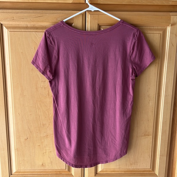 Lululemon Love Tee V-Neck - Picture 7 of 8